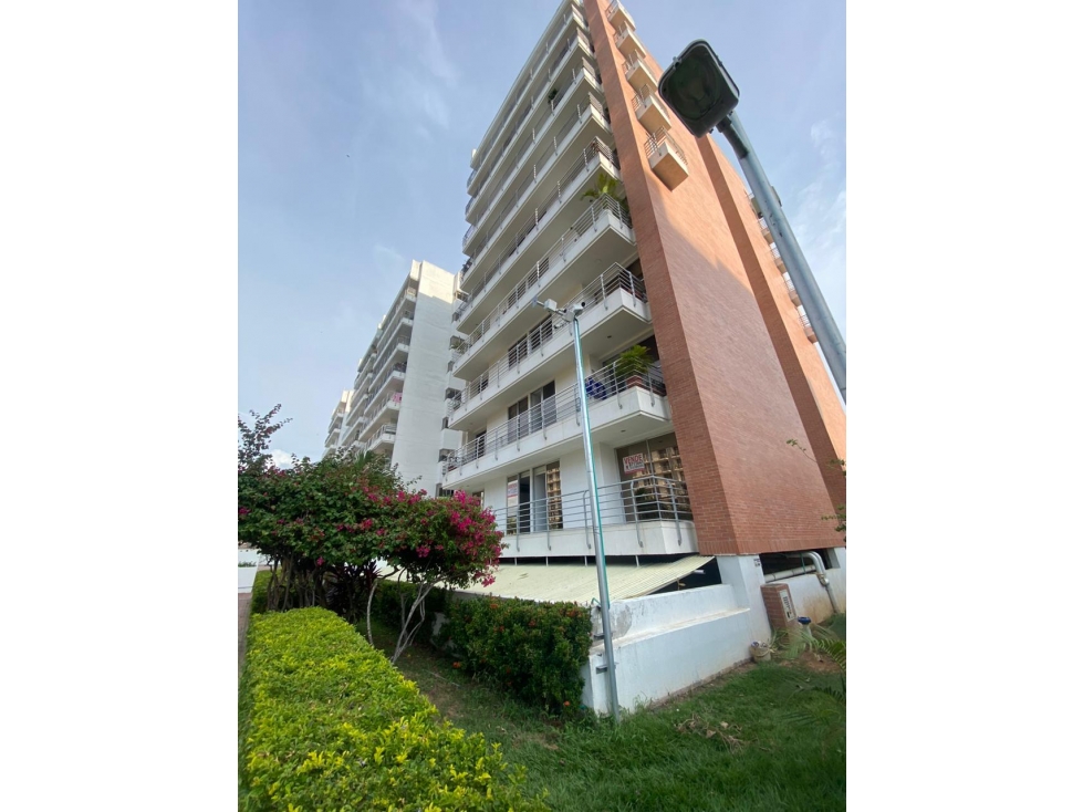 SE VENDE APARTAMENTO BOSQUES DE SANTA ANA — foto 3