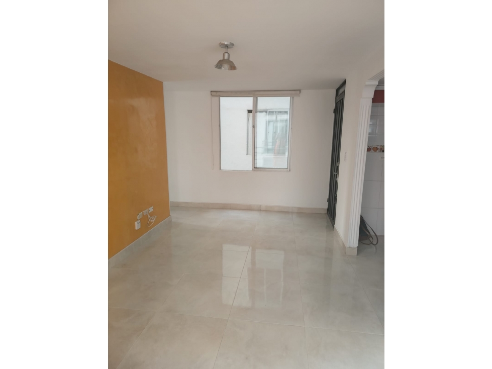 SE VENDE APARTAMENTO EN EL TESORO I - 6