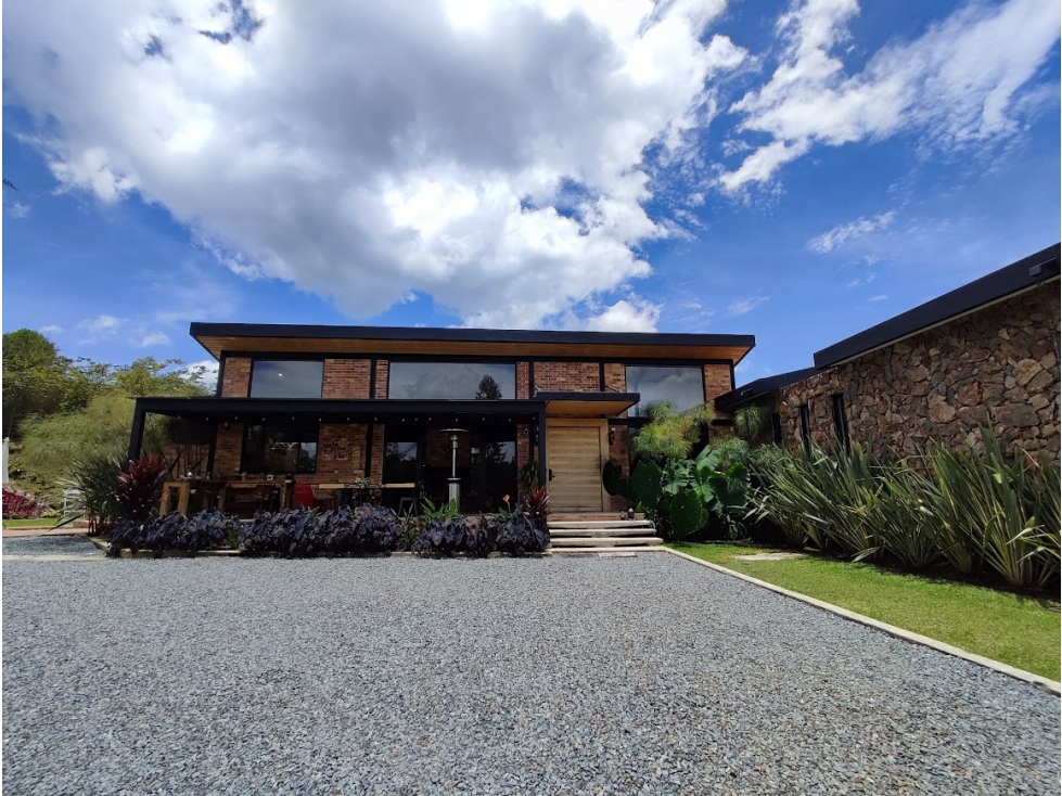 Venta de casa en el Retiro