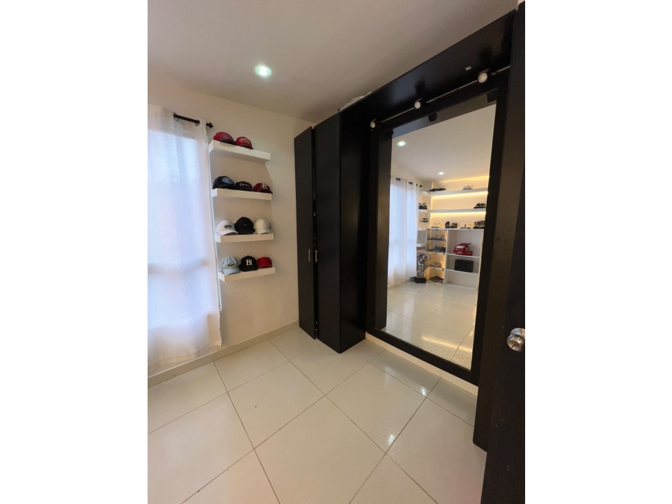 Casa Unifamiliar de 4 niveles en Rionegro Los Llanitos — foto 5