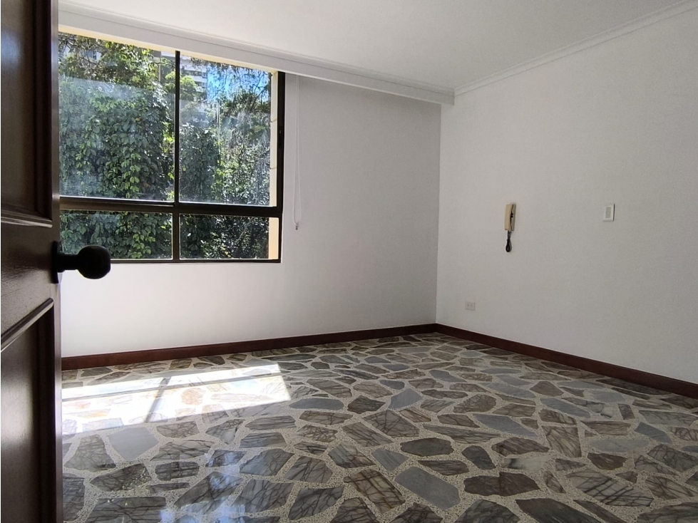 APTO: VISTA VERDE Y VIA CERRADA, ABSOLUTA TRANQUILIDAD - POBLADO — foto 2