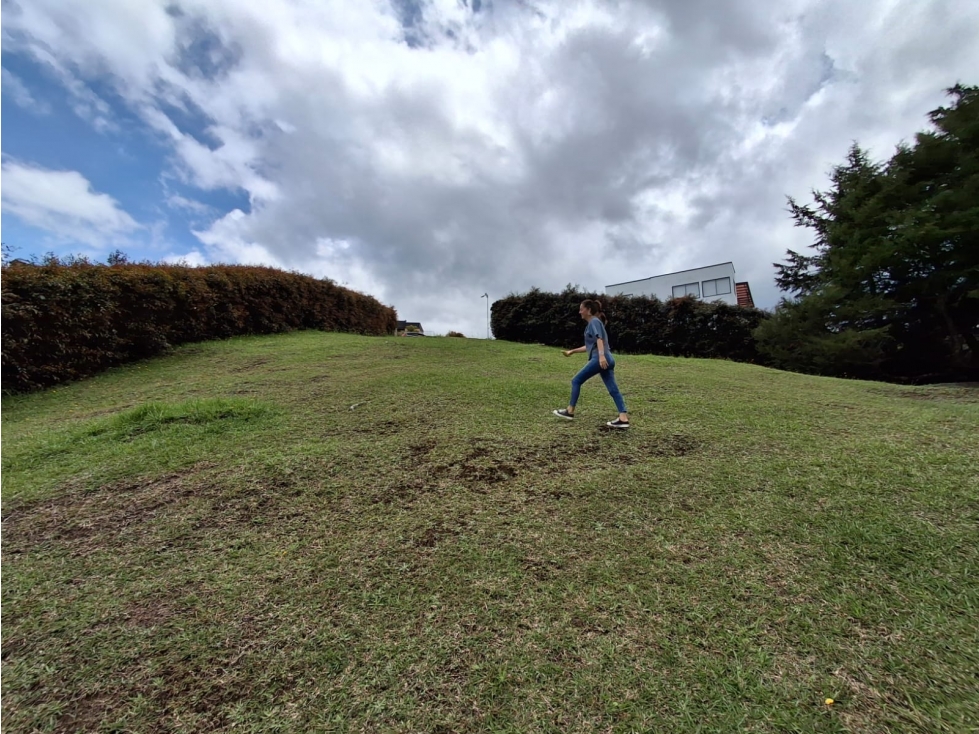 Venta de hermoso lote en el Retiro- sector el Chuscal