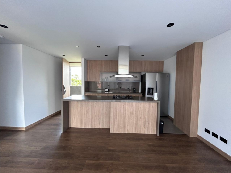 Venta de apartamento en Envigado sector Loma del Esmeraldal — foto 2