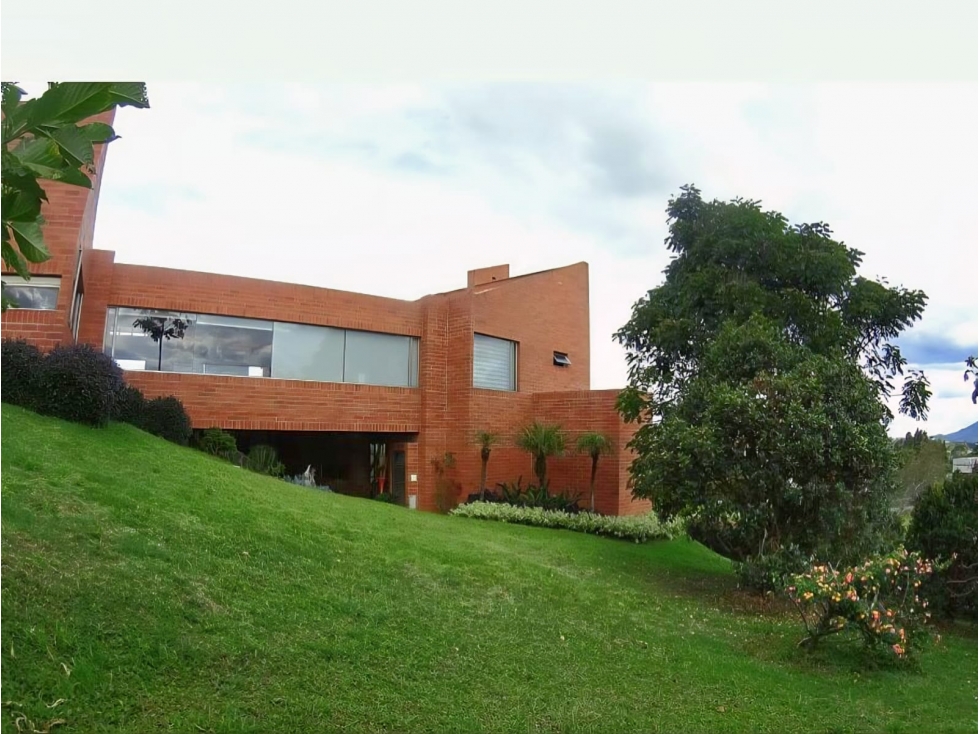Casa de lujo de autor en Alto de Palmas con lote espectacular — foto 4