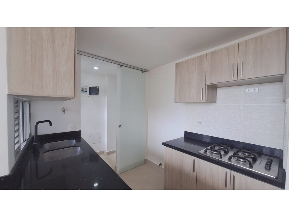 DUPLEX CON VISTA A ZONA VERDE, TRANQUILO Y CENTRAL, RIONEGRO — foto 2
