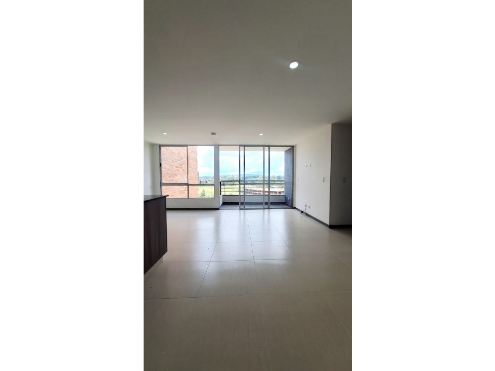 APTO CON VISTA ZONA VERDE TRANQUILO Y CERCA DE TODO, RIONEGRO — foto 2