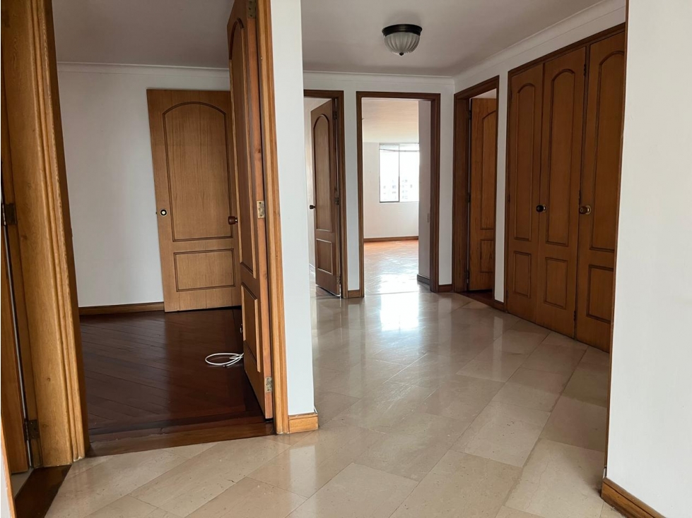 Apartamento amplio en El Campestre- Poblado — foto 6