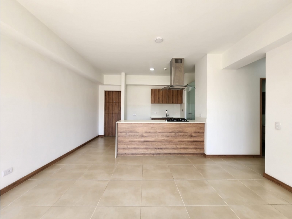 ÁREA, UBICACIÓN, ESTÉTICA Y FULL SERVICIOS EN SABANETA — foto 2