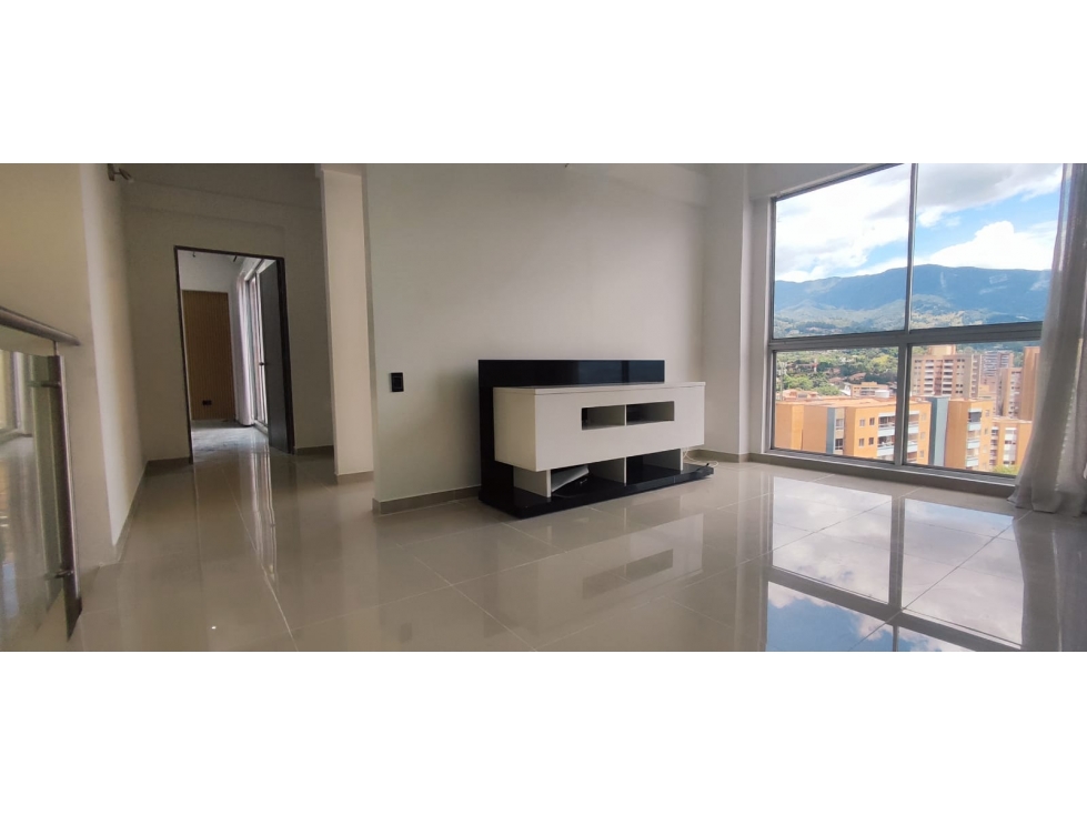 Venta Penthouse de 2 plantas Envigado El Esmeraldal — foto 3
