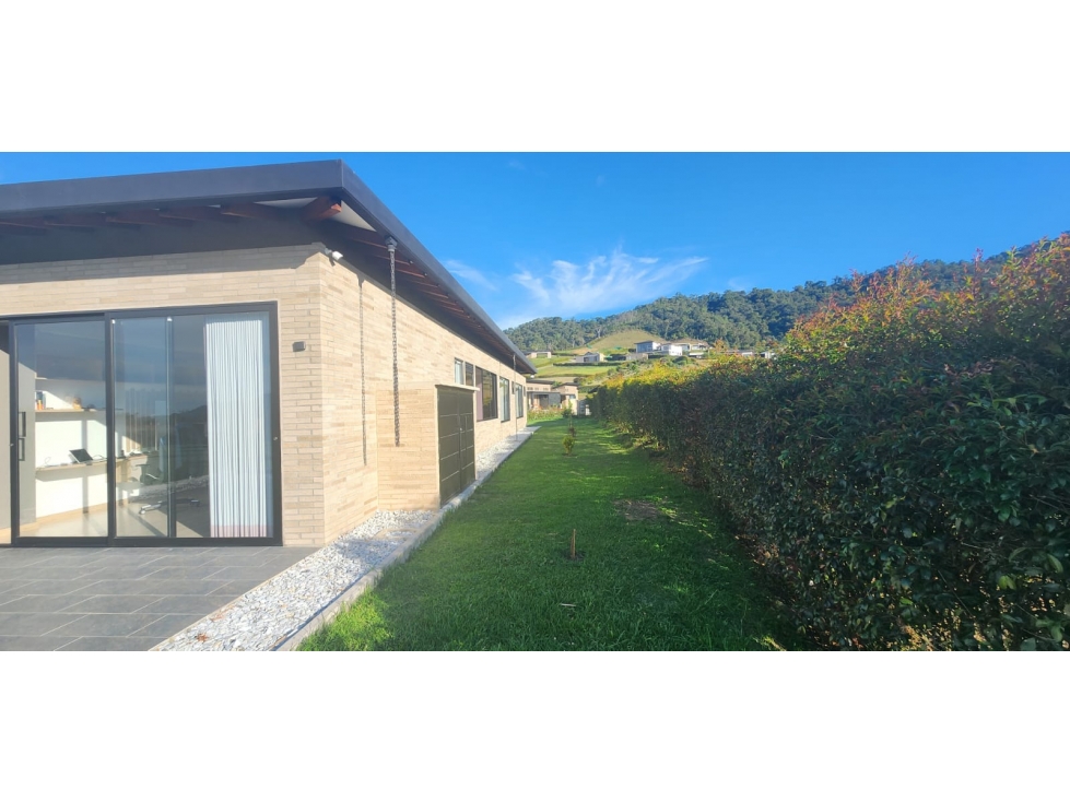 CASA FINCA DE UN SOLO NIVEL EN PARCELACIÓN CERRADA- LA CEJA — foto 4