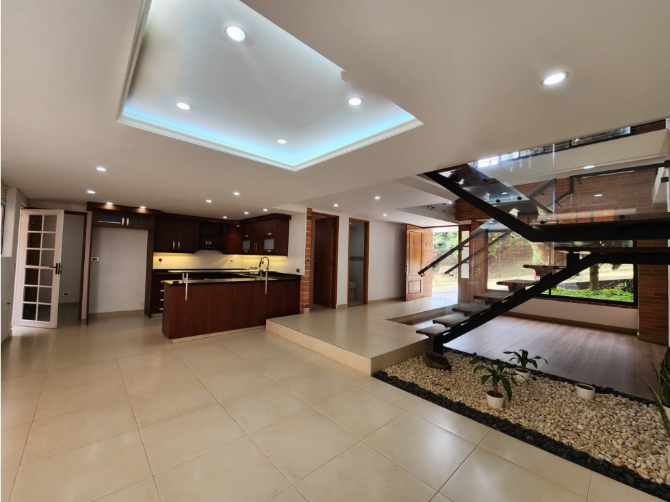 VENTA DE CASA EN SABANETA,  SECTOR LA DOCTORA