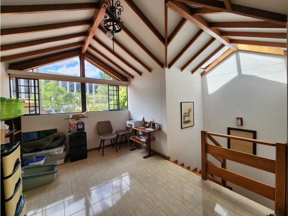 VENTA DE CASA EN ENVIGADO, SECTOR CLÍNICA DE LA POLICÍA  — foto 5