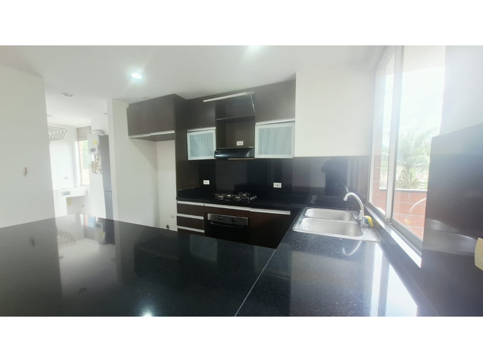 VENTA DE APTO EN EL POBLADO/ CASTROPOL — foto 6