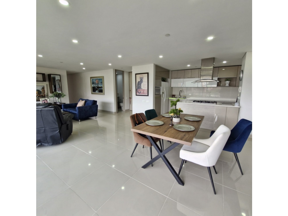 Vendo apartamento con excelente distribución en la Loma del Chocho. — foto 3