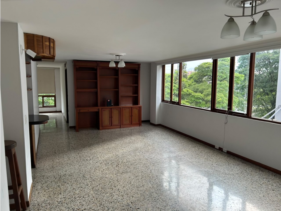 VENTA DE APARTAMENTO EN EL POBLADO- PATIO BONITO — foto 3