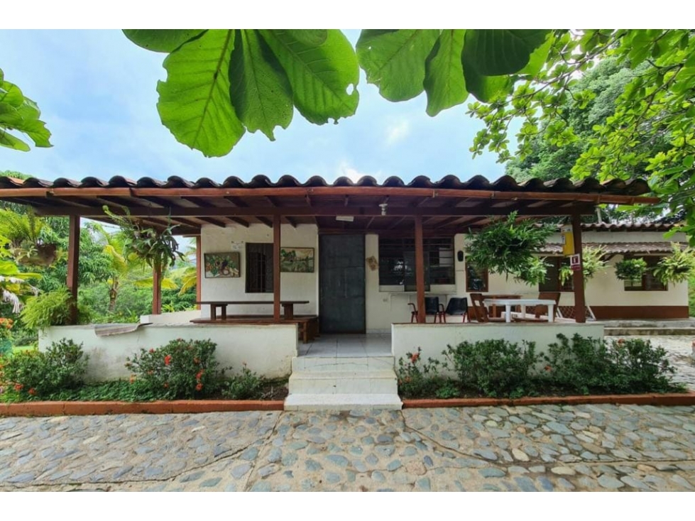 CÓMODA FINCA EN SOPETRAN, UN PARAÍSO A POCOS MINUTOS DEL PUEBLO