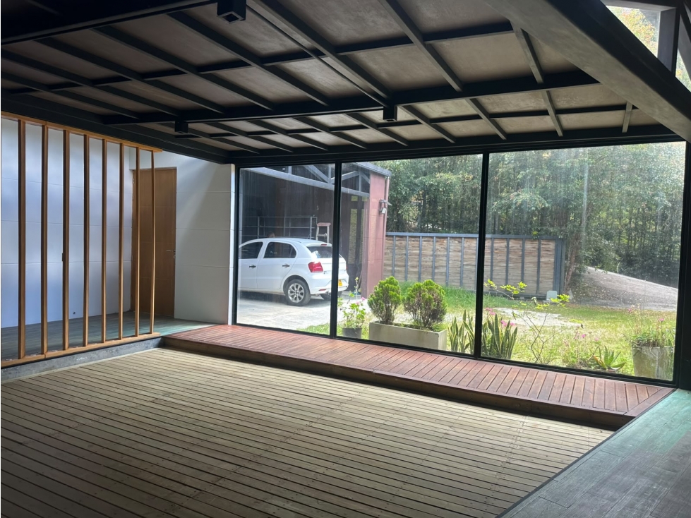 VENTA DE CASA EN ENVIGADO LOMA DEL ESCOBERO — foto 2