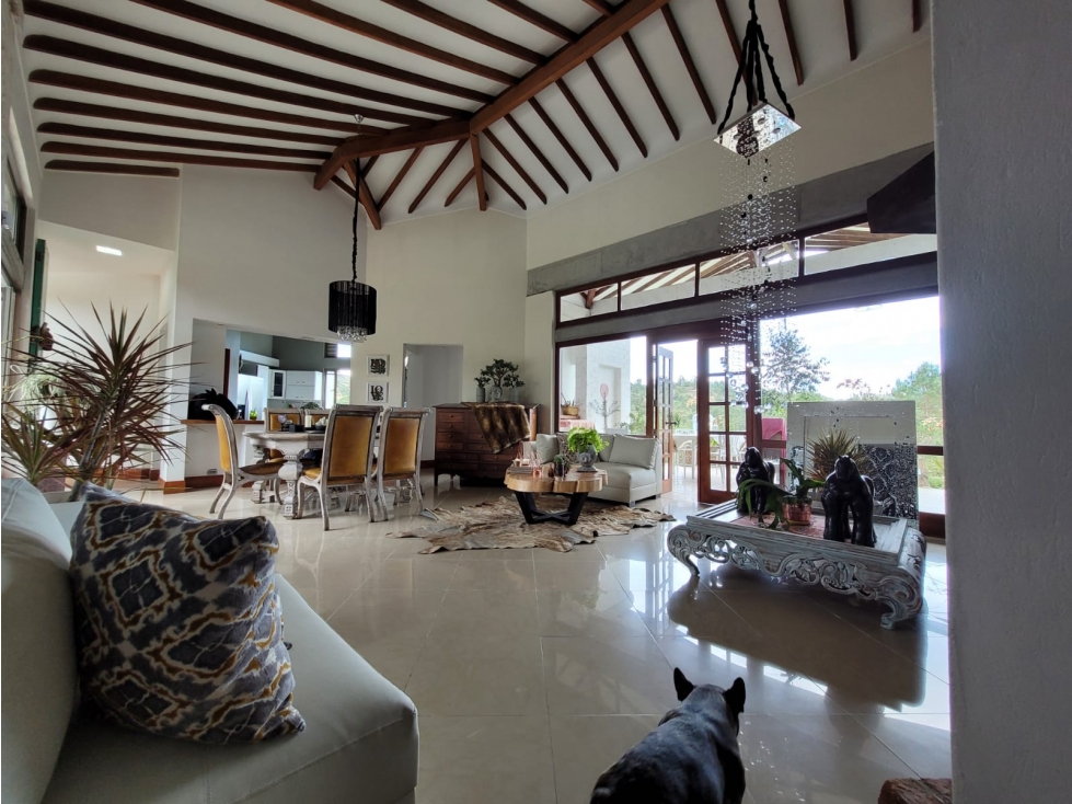 Venta de casa en Envigado- Alto del Escobero