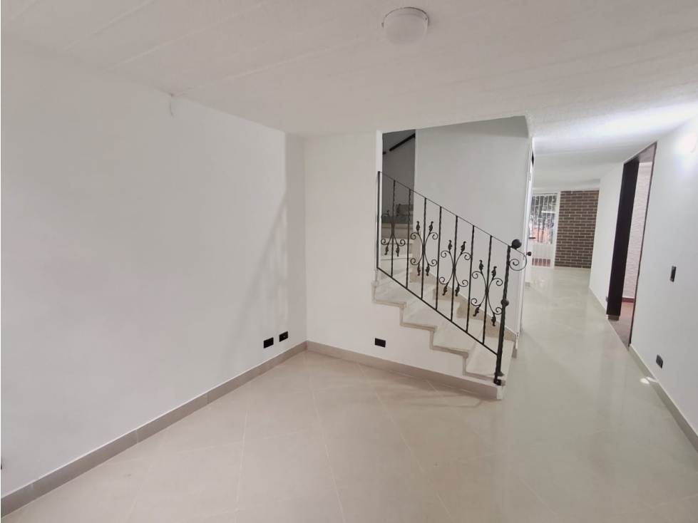 Venta de casa en Itagui sector Suramerica — foto 5