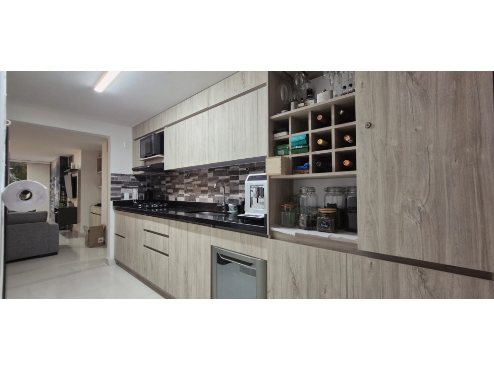 Vendo apartamento en los Balsos, el Poblado con excelente ubicación! — foto 6