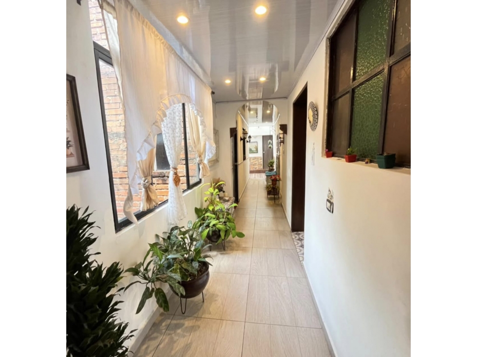 VENTA DE CASA EN ENVIGADO SECTOR LOS NARANJOS — foto 3