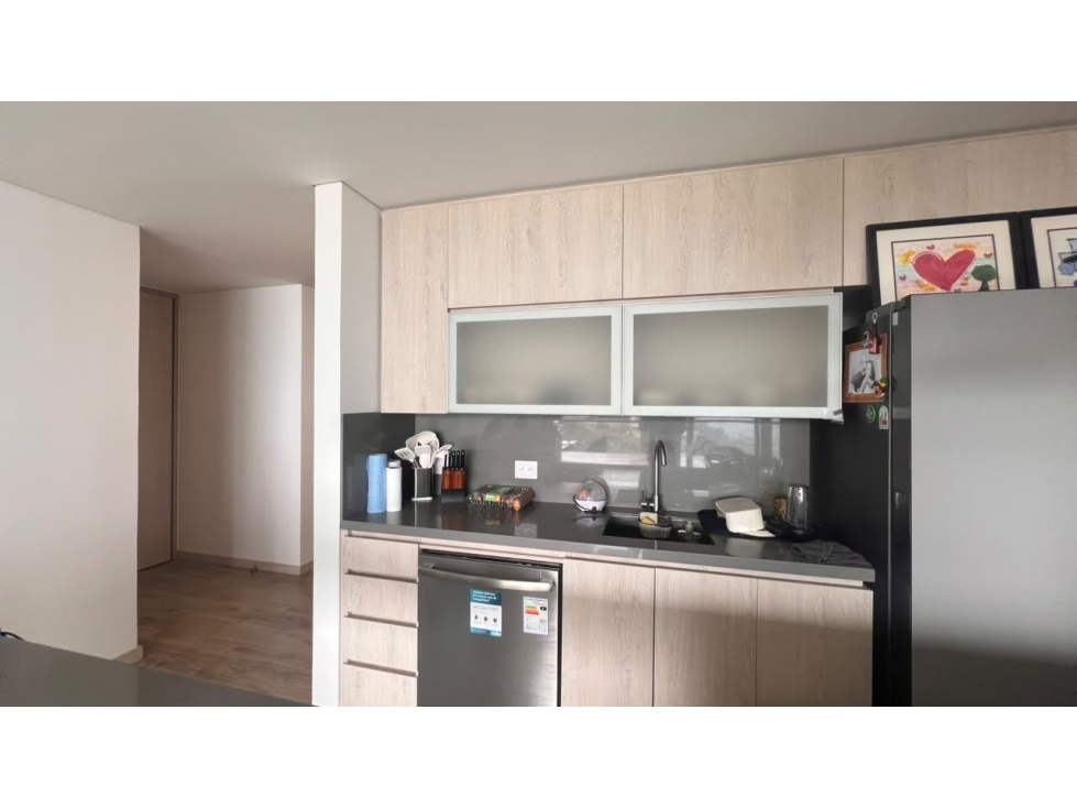 APARTAMENTO EN VENTA PARA ESTRENAR- ALTOS DEL POBLADO — foto 3