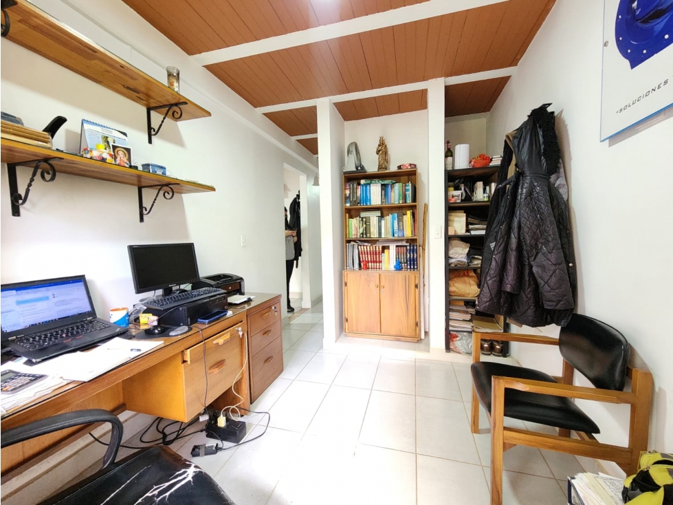 CASA UNIFAMILIAR EN SABANETA, SECTOR PLANO, NO PAGA ADMINISTRACIÓN — foto 5