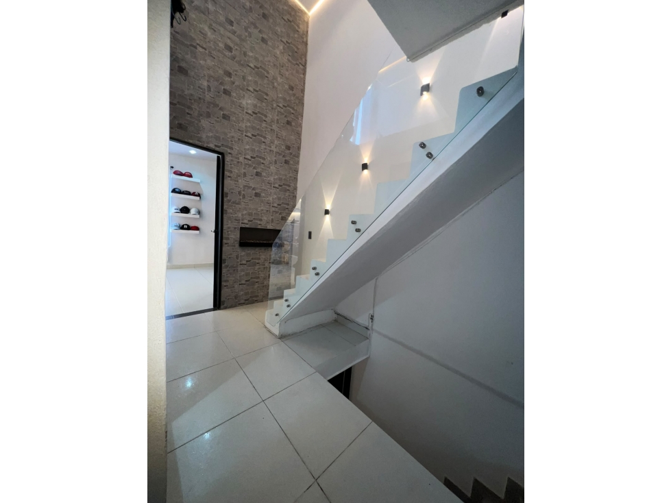 Casa Unifamiliar de 4 niveles en Rionegro Los Llanitos — foto 6