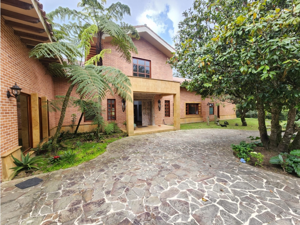 Venta de casa en el Alto de las Palmas- sector Indiana