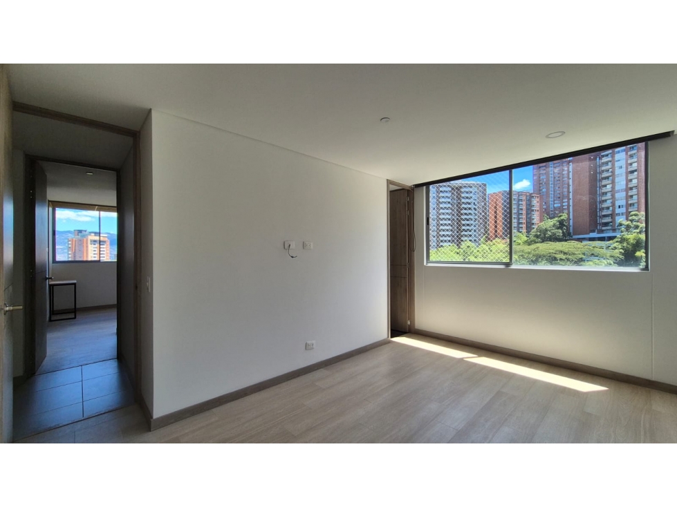 Vendo apartamento de lujo en la Loma de Los Mesa, Envigado. — foto 6