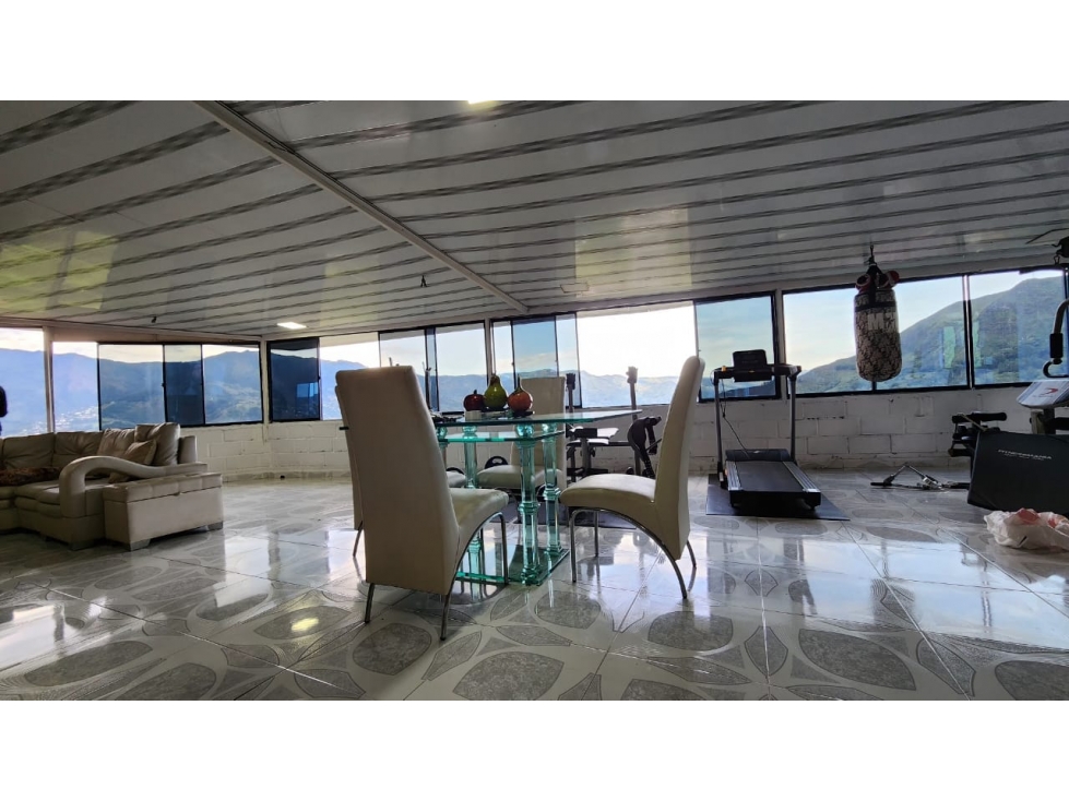 Venta de casa campestre en Copacabana - 3