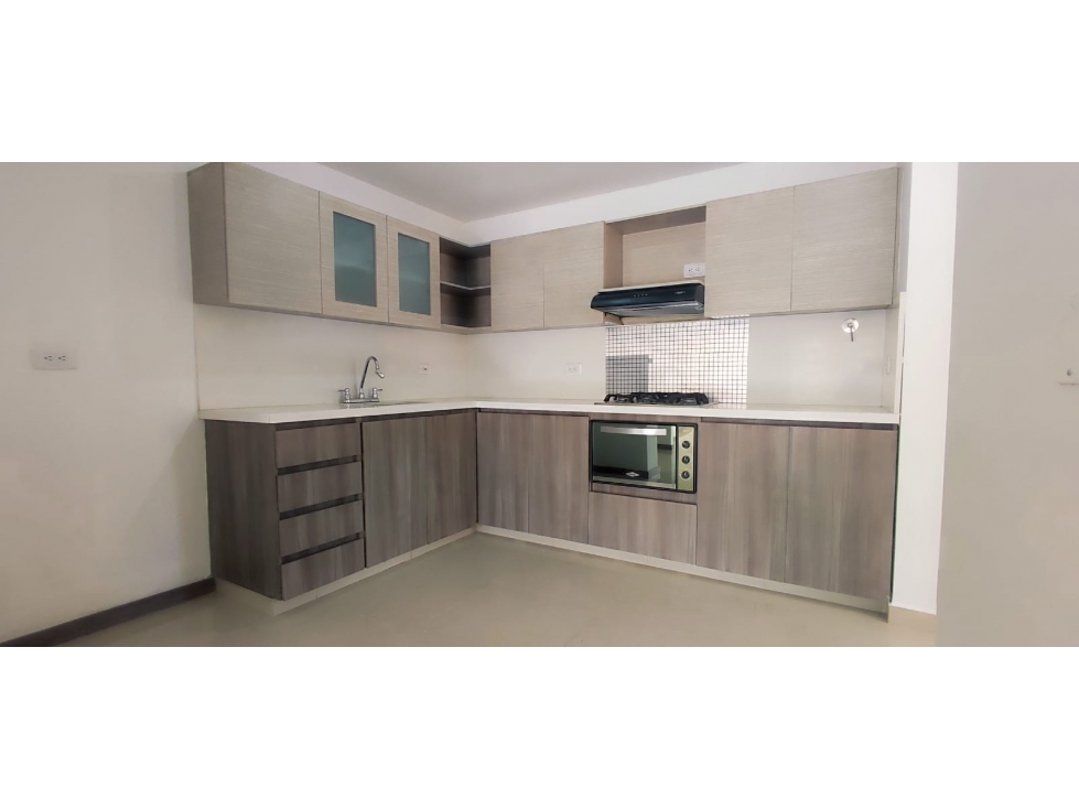 Apartamento Envigado el Esmeraldal, amplitud, confort y tranquilidad