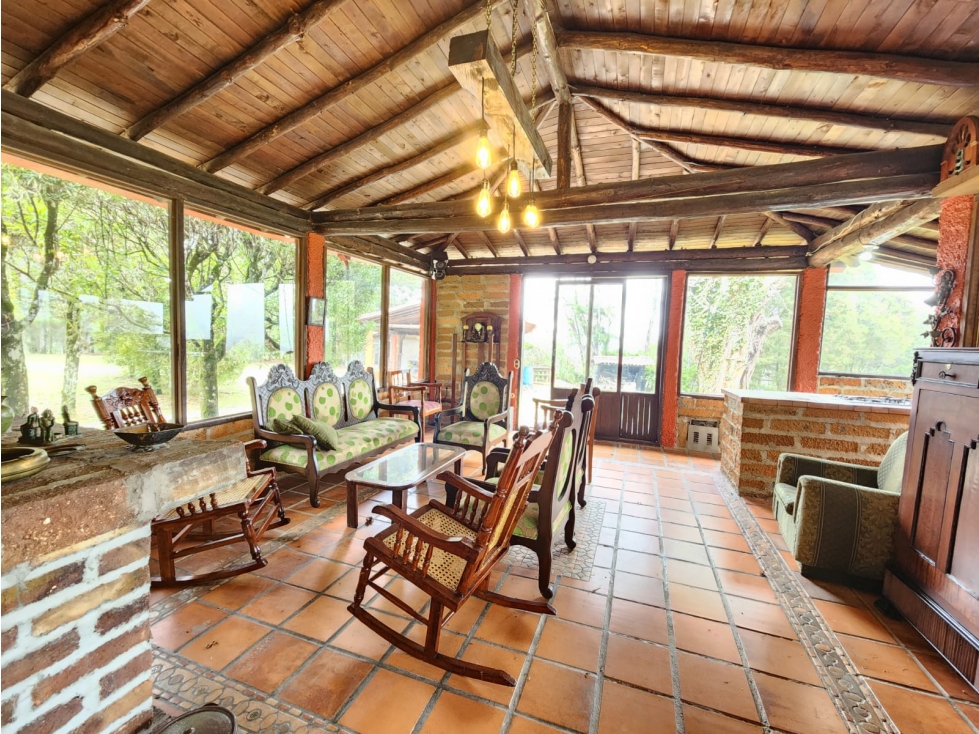 Venta de casa lote independiente en Santa Elena - 6