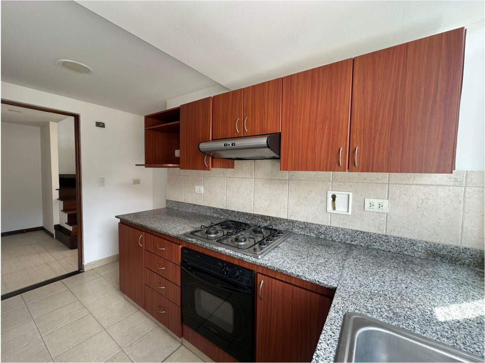 VENTA DE APARTAMENTO EN EL POBLADO CERCA AL CENTRO COMERCIAL SANTA FE — foto 6
