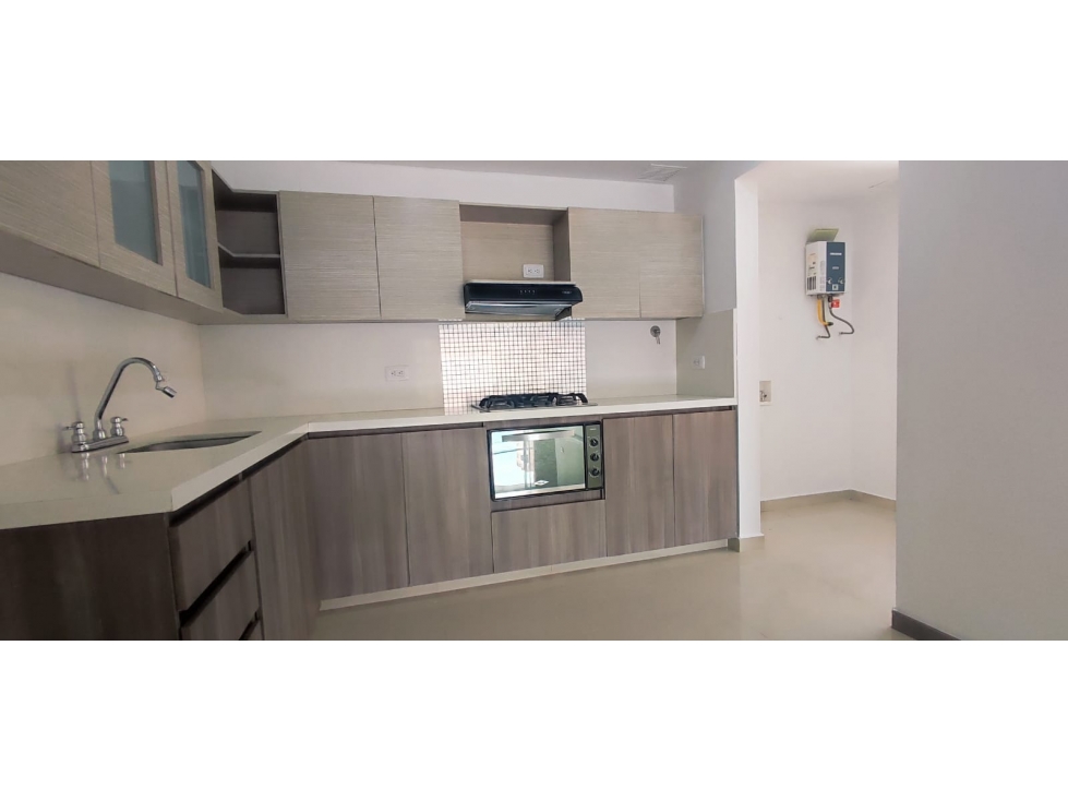 Apartamento Envigado el Esmeraldal, amplitud, confort y tranquilidad — foto 2