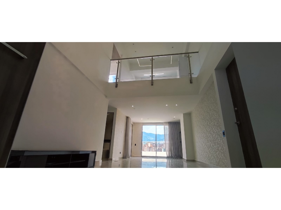 Venta Penthouse de 2 plantas Envigado El Esmeraldal