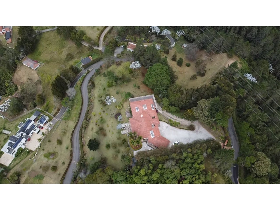 Venta de casa en la loma del Escobero. Jurisdicción El Retiro — foto 5