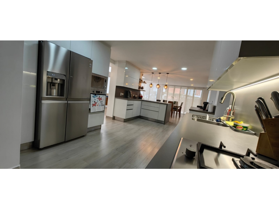 Venta de casa de 3 niveles en Sabaneta — foto 6
