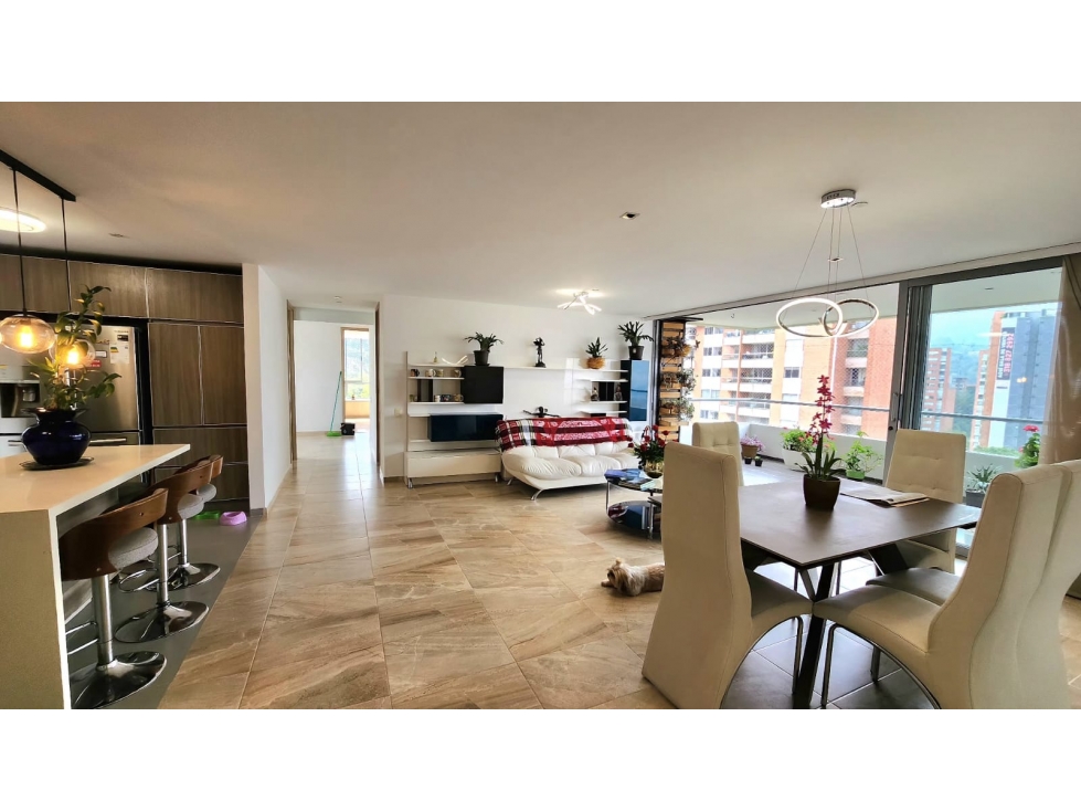 VENTA DE HERMOSO APTO EN LOMA ESMERALDAL- ENVIGADO