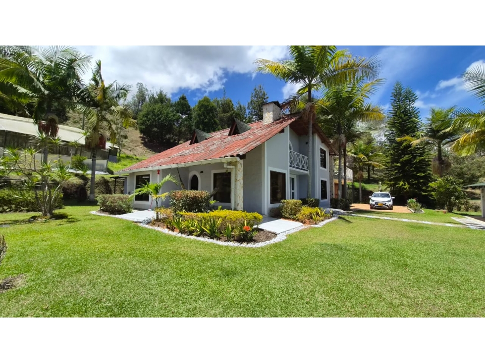 Casa Independiente con 10.000 m² | San José, Guarne