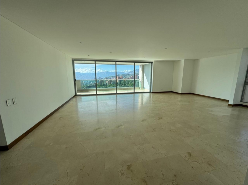 Venta de apartamento en el Poblado sector Los Balsos — foto 2