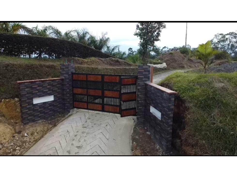 LOTE EN LA VIA A SAN VICENTE Y CON GRAN VISTA — foto 3