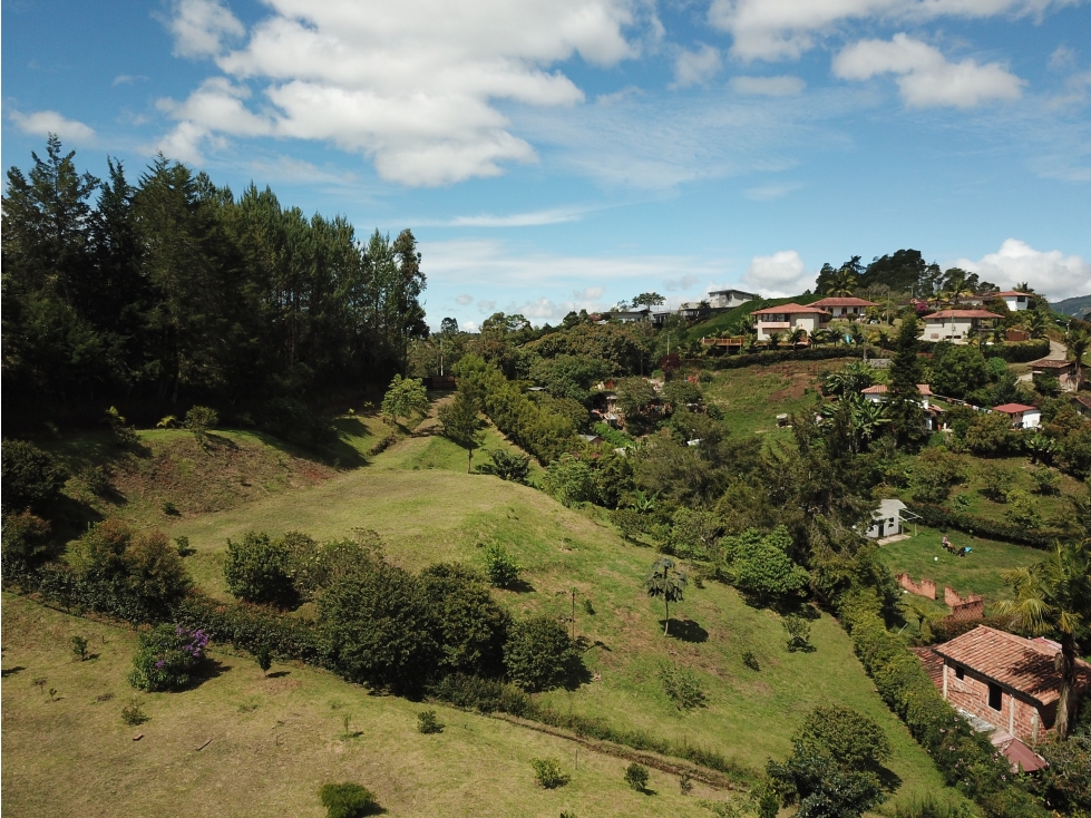 HERMOSOS LOTES EN EL CARMEN DE VIBORAL-VEREDA QUIRAMA — foto 2