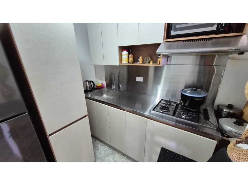 VENTA DE APARTAMENTO CON BUENA UBICACIÓN EN ENVIGADO- TRIANON — foto 5