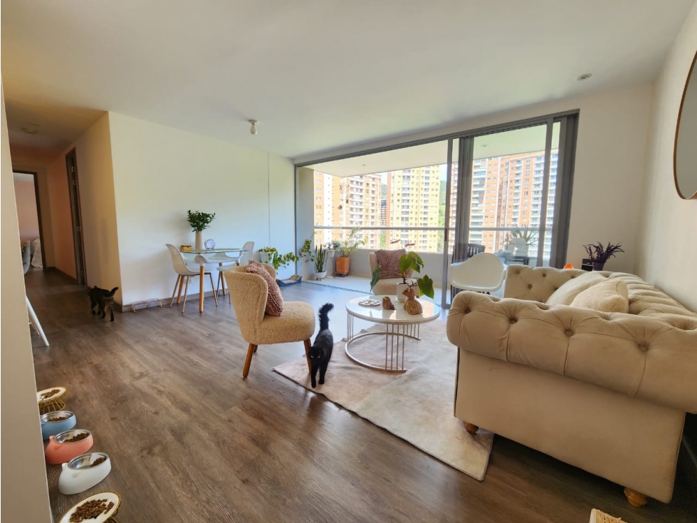 CON DISEÑO EXCLUSIVO, APARTAMENTO EN SABANETA, UNIDAD TOP — foto 2