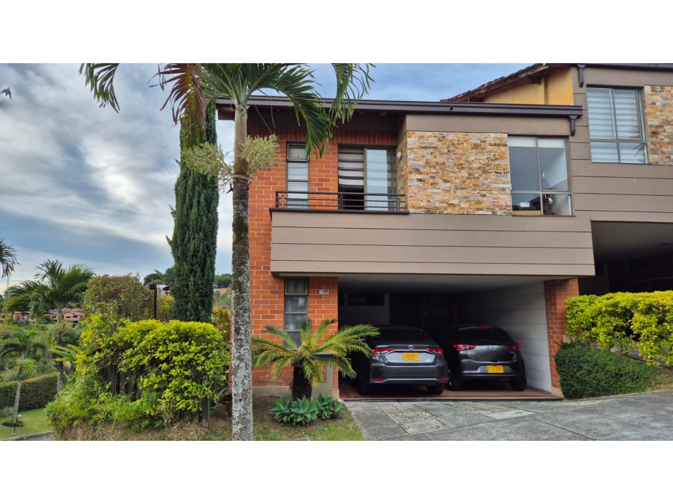 Vendo casa remodelada en Envigado, loma del Chocho. — foto 3