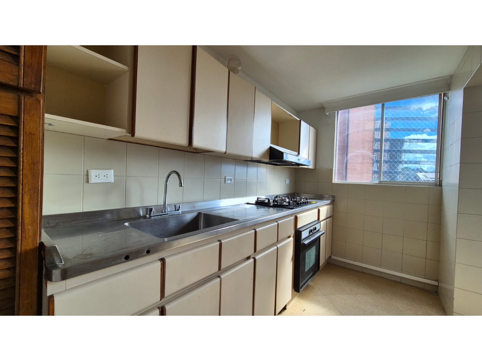 VENTA DE APARTAMENTO DUPLEX EN EL POBLADO- EL TESORO — foto 4