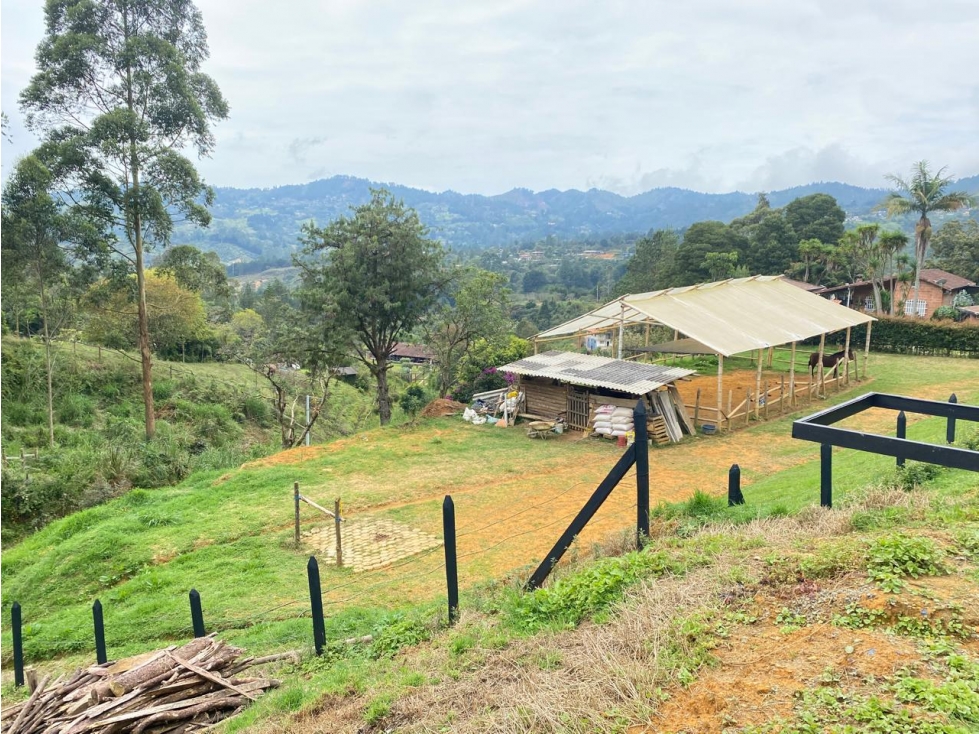 LOTE EN GUARNE -CERCA A LA AUTOPISTA — foto 2