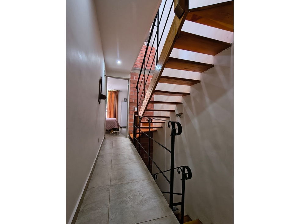 VENTA DE CASA AMPLIA EN RIONEGRO — foto 2