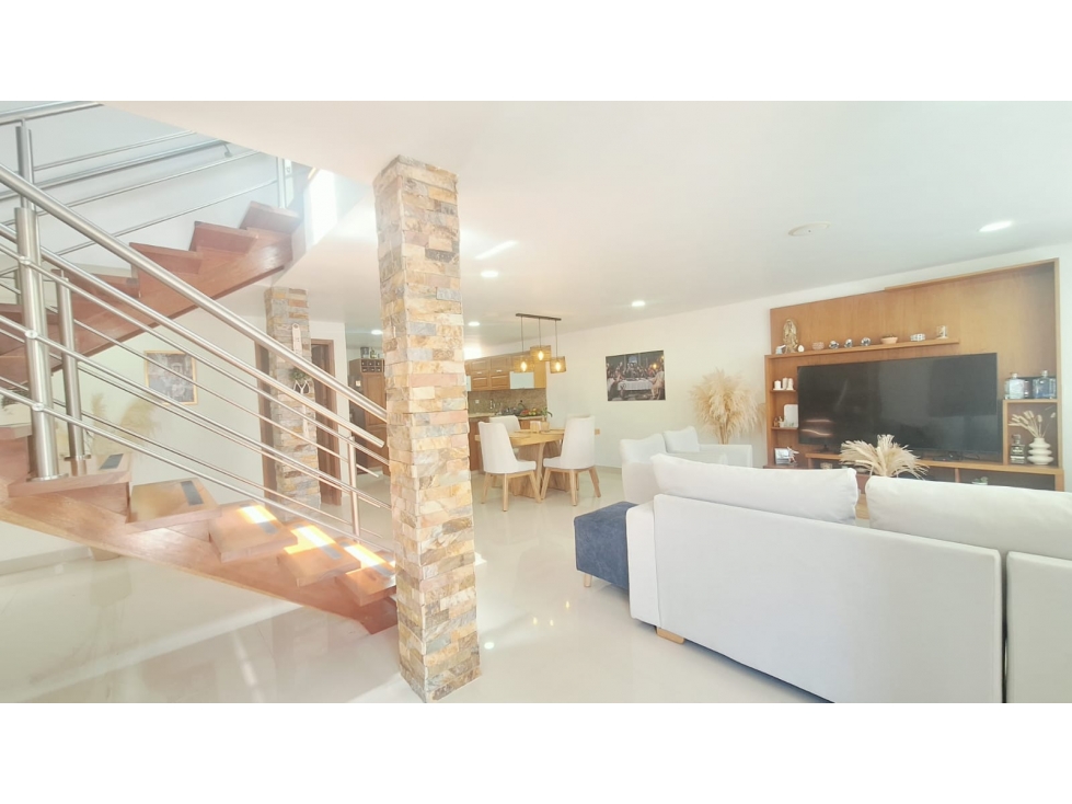 VENTA DE CASA UNIFAMILIAR SECTOR VIVA LA CEJA — foto 2